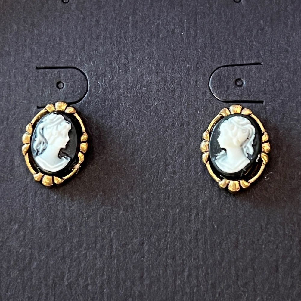 Elegant Gold and Black Cameo Earrings